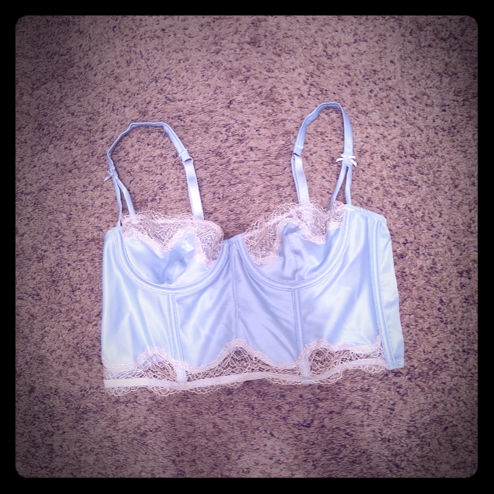 NWOT Victoria's Secret Blue Balconette Bra